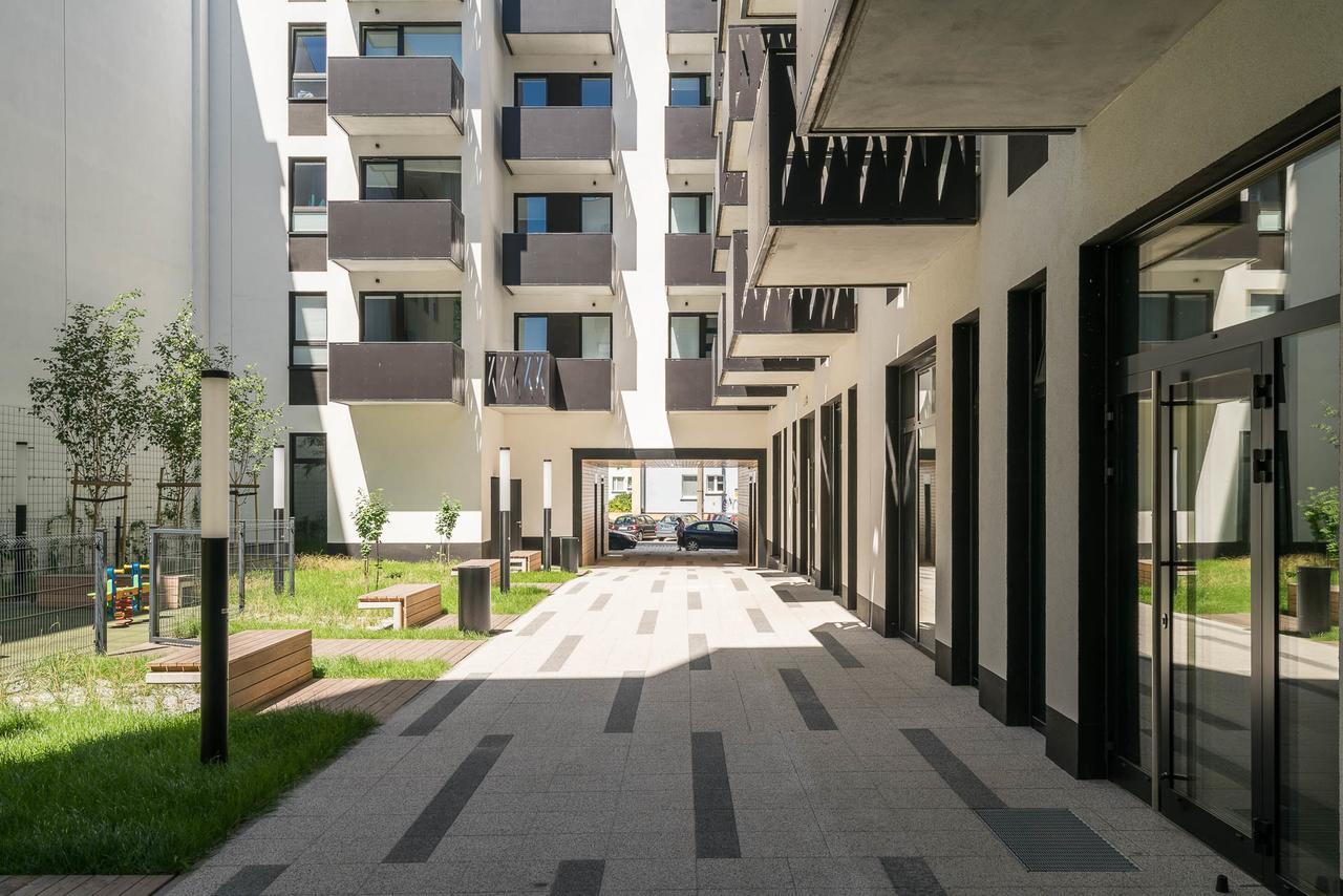 Hotel apartamentowy Deluxe By The Railway Station - Parking W Cenie *